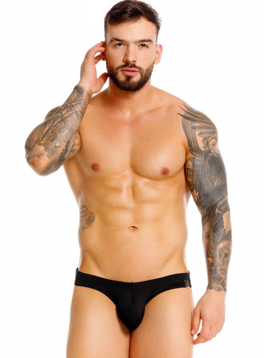 Invisible Briefs