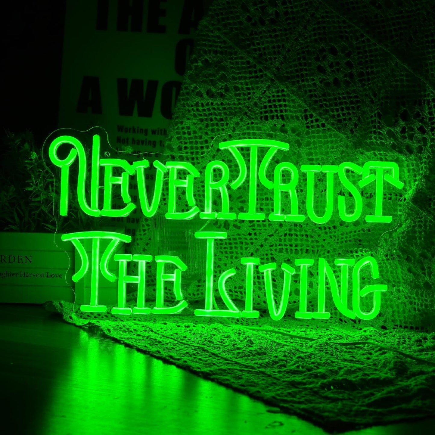 "Never Trust The Living" Green LED Neon Sign - USB Powered, Dimmable Wall Decor with Switch Control for Parties, Caves & Haunted Houses - Versatile Aesthetic Letter Lighting