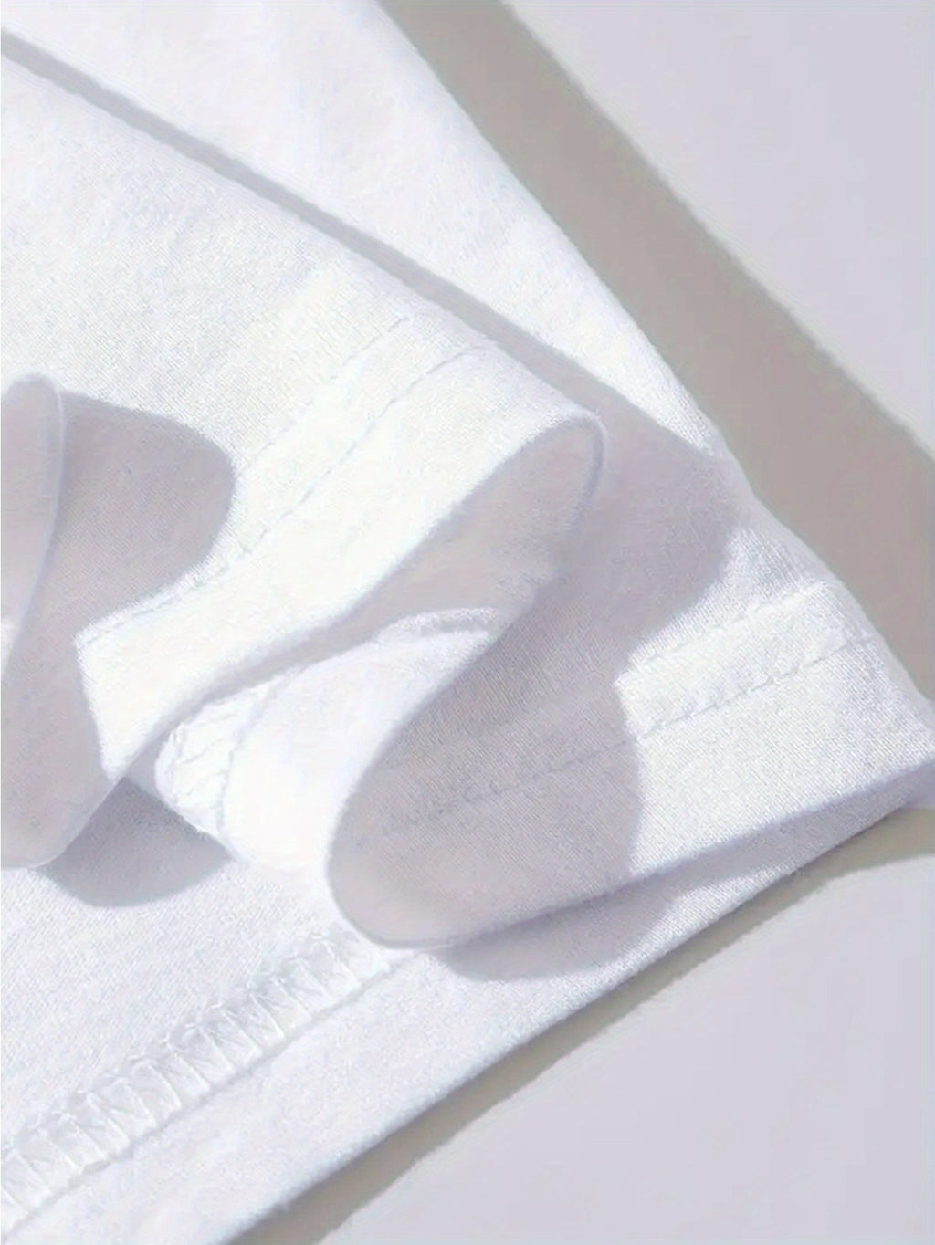 Vintage Old School Punk Rock Style Never Give Up T-Shirt Soft 100% Cotton Casual Men'S Versatile- Printed and Shipped in USA