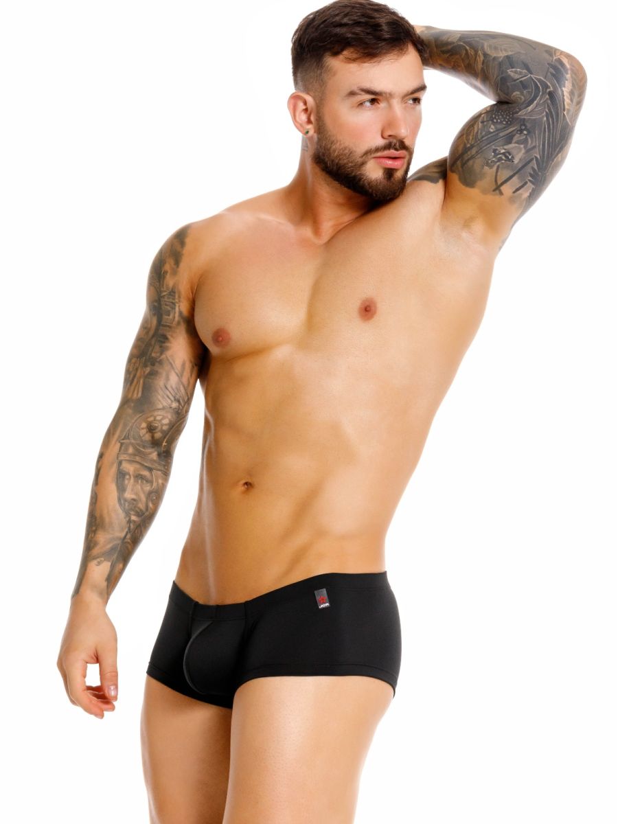 Invisible Trunks