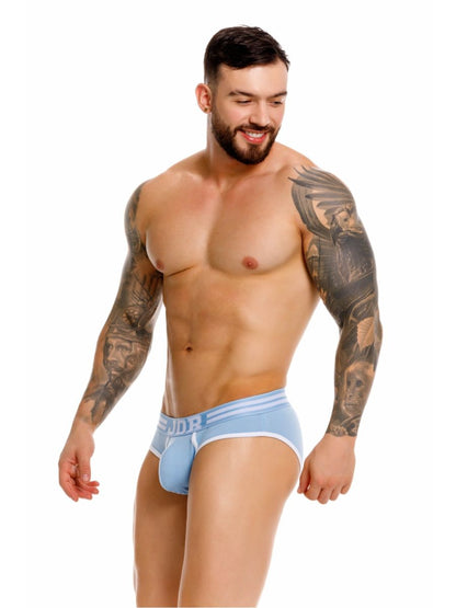 College Briefs