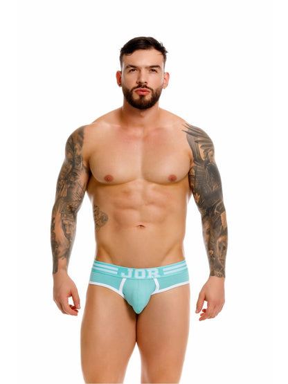 College Briefs